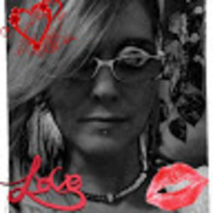 Meet your Posher, Cynthia